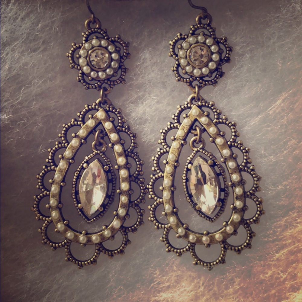 Pearl & Crystal Floral Filigree Earrings